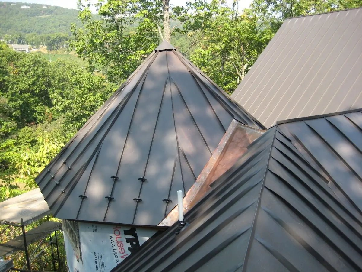 Professional Roof Tarp Installation by Craftsman Roofing in Hawfields